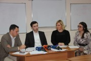 news img