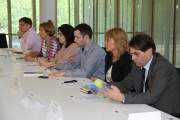 news img